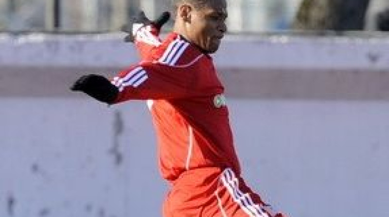 Natans Žuniors ("Skonto")
Foto: Romans Kokšarovs, Sporta Avīze, f64