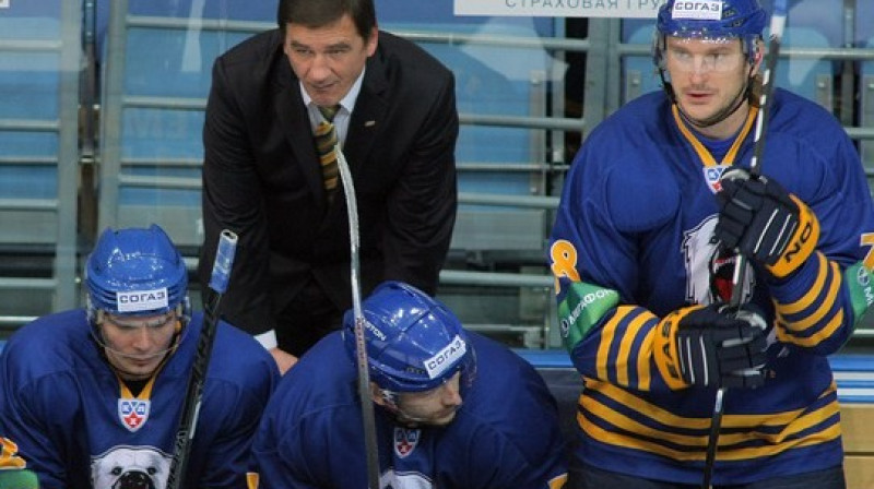 Oļegs Kvaša (no labās) pievienojies ''Metallurg''
Foto: ITAR-TASS/Scanpix