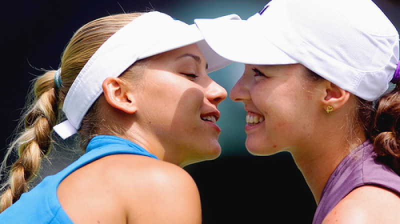 Anna Kurņikova un Martina Hingisa