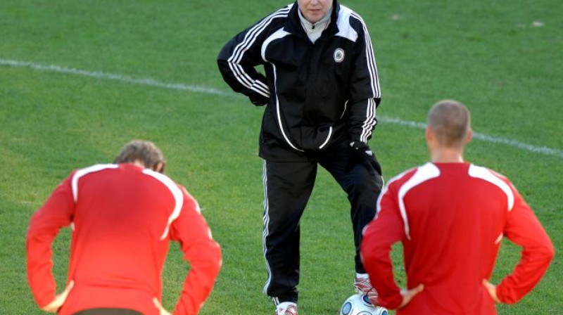 Aleksandrs Starkovs (centrā)
Foto: Romans Kokšarovs, Sporta Avīze, f64