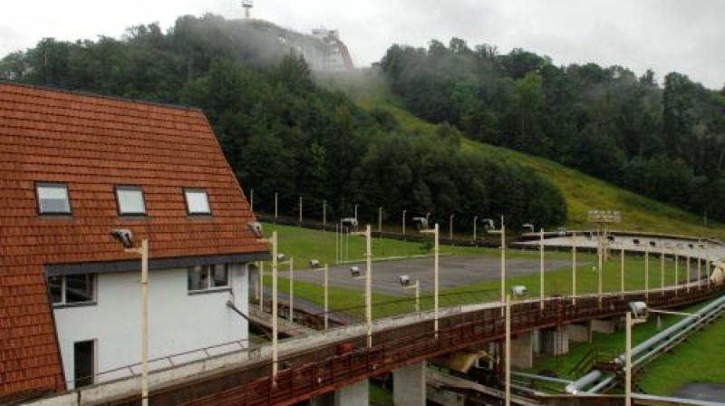 Siguldas kamaniņu un bobsleja trase
Foto: Romāns Kokšarovs, Sporta Avīze, f64