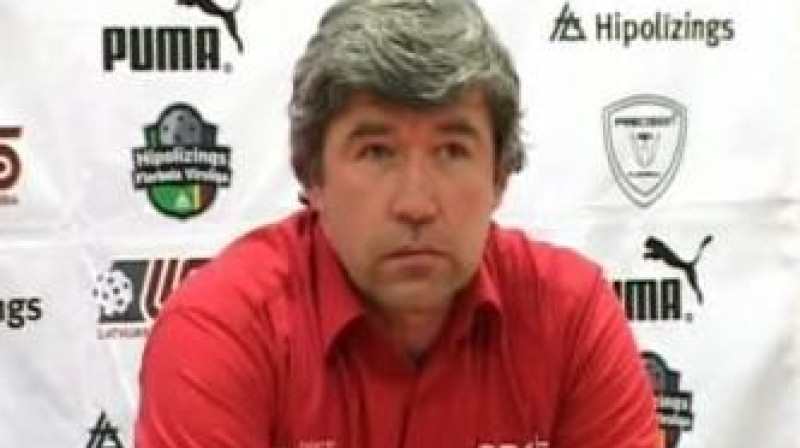 Dainis Ābols: "...jā , katrs mēs esam devuši kaut ko florbola attīstībā gan spēlējot laukumā, gan trenējot lielus vai mazus. Arī kļūdas, ja tās atzīst, dod attīstību…"