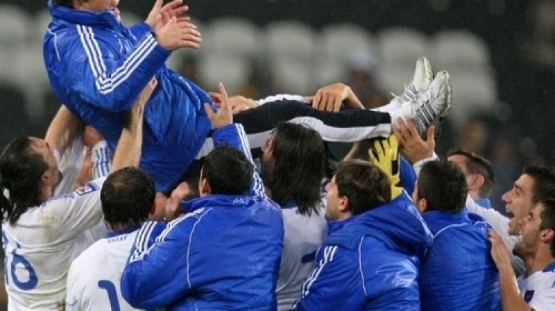 Oto Rehāgelu met gaisā pēc "play-off" uzvaras pār Ukrainu
Foto: AP/Scanpix