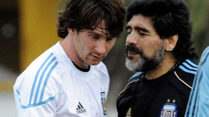 Divas galvenās personas - Lionels Mesi un Maradona
Foto: AP/Scanpix