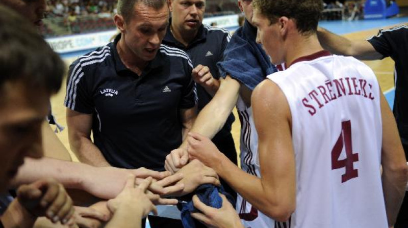2008. gada U-20 Eiropas čempionātā Agra Galvanovska izlasē spēlēja pieci Ainara Bagatska izlases kandidāti. Galvanovskis šogad būs Bagatska palīgs. Cik toreizējie U-20 spēlētāji būs...