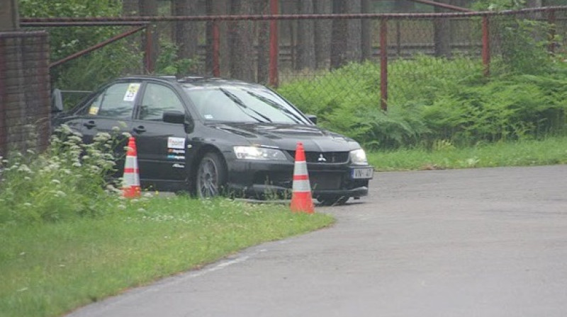 Biķernieku trasē ātrākais bija Uģis Geide ("Mitsubishi Lancer EVO") 
Foto: vasarassprints.lv