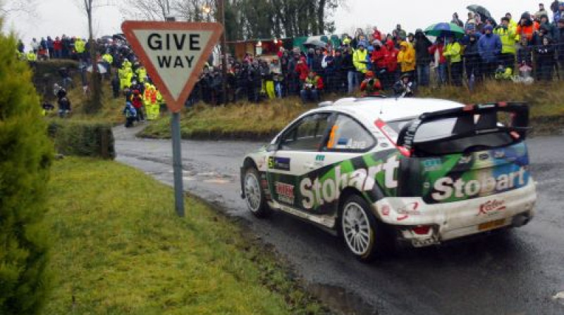 Igaunis Urmo Āva pērnā gada Īrijas rallijā
Foto: AFP/Scanpix