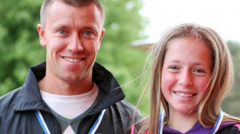 Jeļena Ostapenko, Riga Open 2010 uzvarētāja meiteņu U16 dubultspēlēs kopā ar Rīgas čempionu Oskaru Vaski
Foto: Aleksejs Šaverins