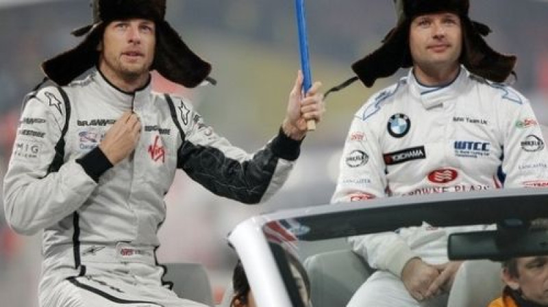Džensons Batons un Endijs Priols pagājušā gada Čempionu sacīkstēs
Foto: Sutton Motorsport