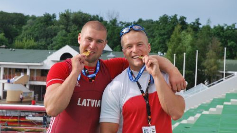 Krists Straume un Aleksejs Rumjancevs pēc uzvaras pērna gada U23 čempionātā