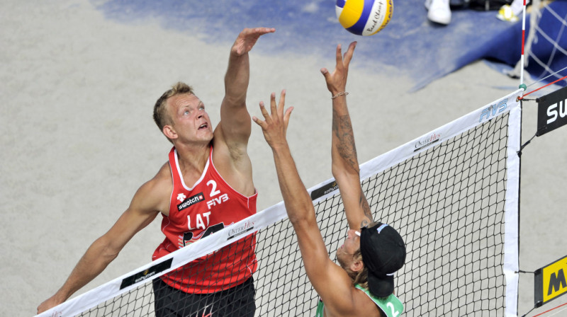 Jānis Šmēdiņš uzbrukumā
Foto: www.fivb.org