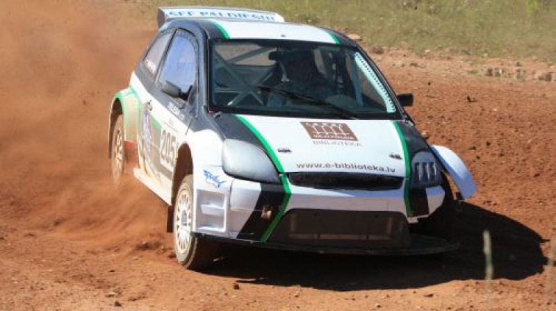 2000 Super klasē uzvar Jānis Berķis
Foto: Autocross.lv