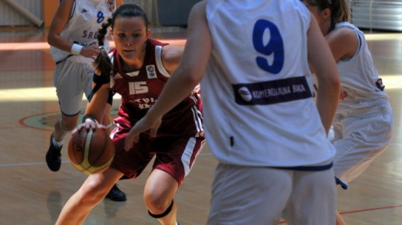 Anete Šteinberga spēlē ar Serbiju
Foto: Romualds Vambuts, Sportacentrs.com
