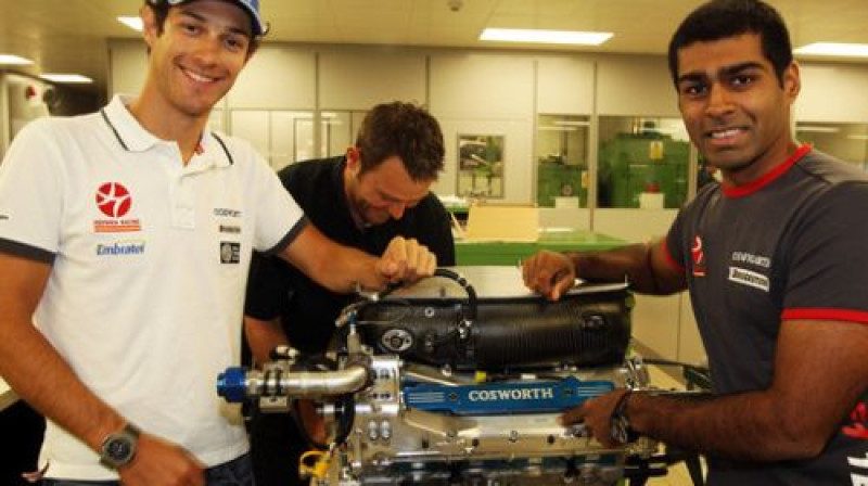 Bruno Senna un Karuns Čandoks arī turpmāk brauks kopā
Foto: AFP/Scanpix