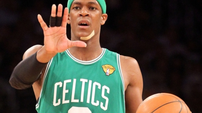 Reižons Rondo diriģē "Celtics" saspēli
Foto: AFP/Scanpix