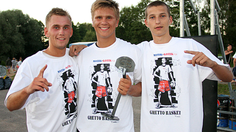 Limbažos "Bangbros" izcīnīja ceļazīmi uz finālturnīru
Foto: Renārs Buivids