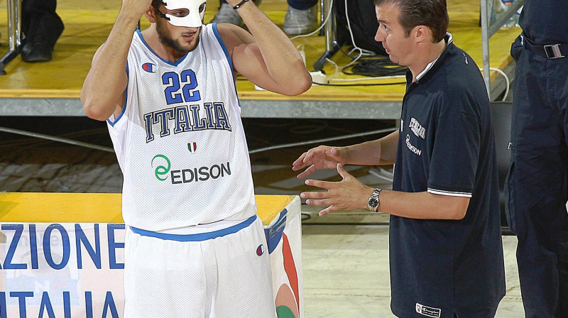 Marko Belinelli un Simone Pianidžiani
Foto: fip.it