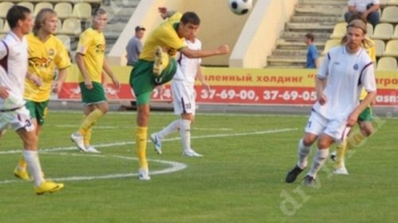 Juris Laizāns (pa labi)
Foto: onedivision.ru