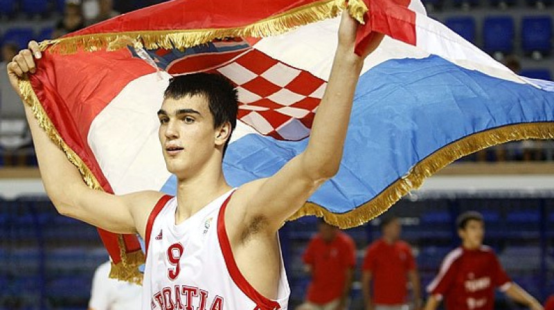 Horvātu uzbrucējs Dario Saric
Foto: Marko Metlas, fibaeurope.com