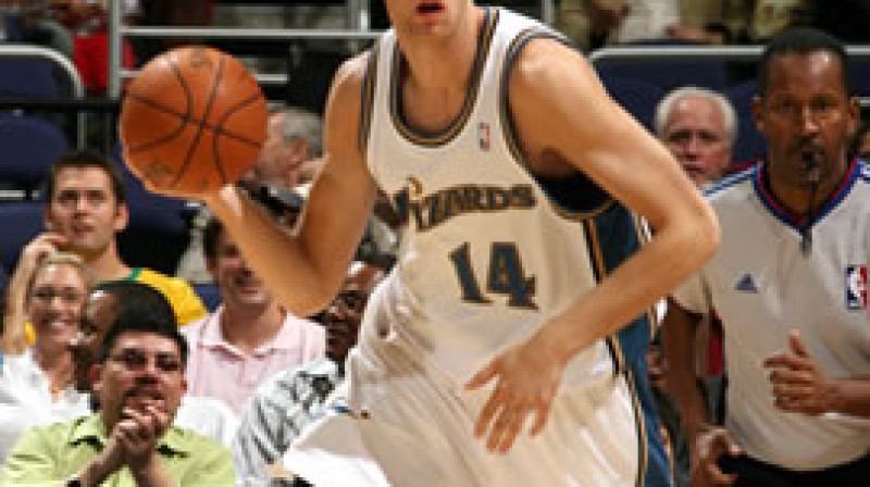 Oļeksijs Pečerovs
Foto:www.nba.com