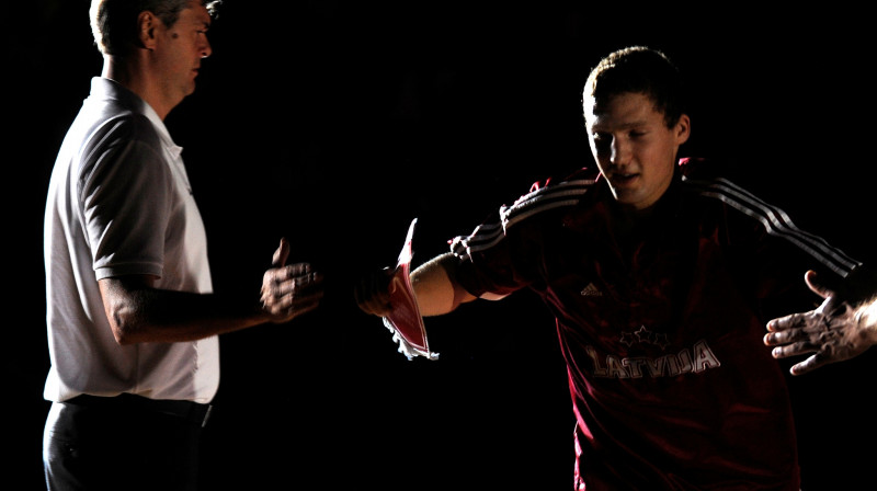 Ainars Bagatskis un Jānis Strēlnieks
Foto: Romāns Kokšarovs, Sporta Avīze, f64