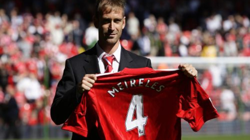 Jaunais ''Liverpool'' pussargs Rauls Meirelešs
Foto: AP/Scanpix