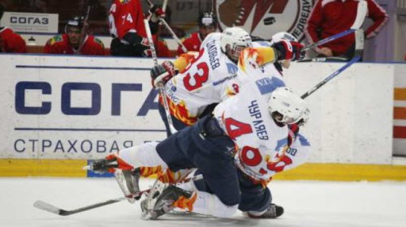 Magņitogorskas ''Stalnye Lisy'' priecājas par uzvaru Harlamova kausā
Foto: mhl.khl.ru