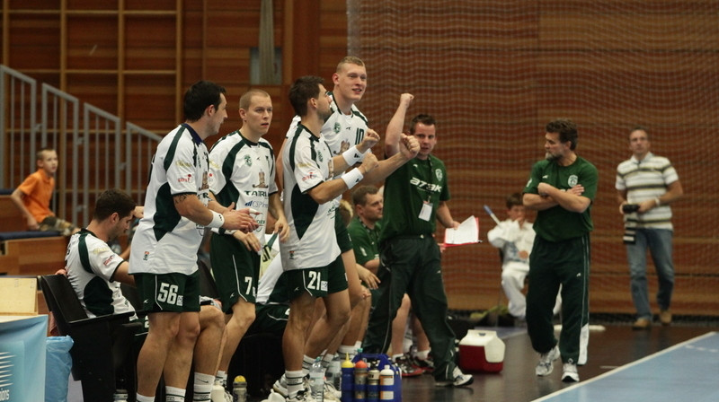 Dainis Krištopāns (garākais) svin kārtējos vārtus
Foto: Valters Zaponigs