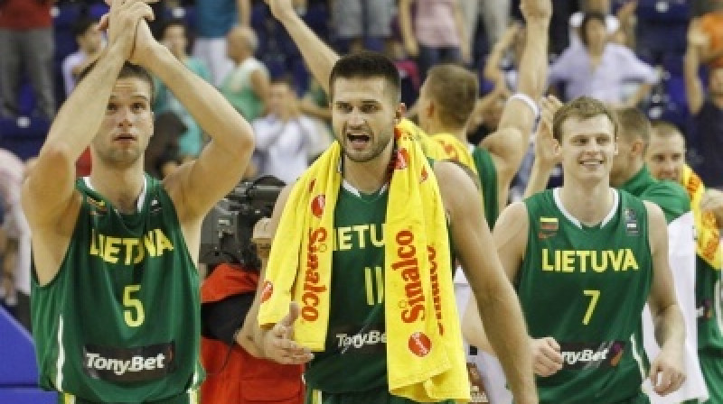 Mants Kalnietis, Lins Kleiza, Martins Pocjus
Foto: fiba.com