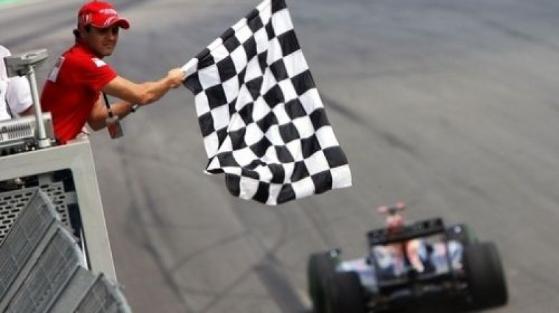 Nākamā gada F1 sezona beigsies Brazīlijā
Foto: Sutton Motorsport
