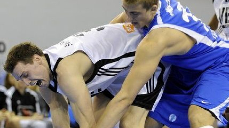 Andrejs Šeļakovs un Mārtiņš Meiers
Foto: Romāns Kokšarovs, Sporta Avīze, f64