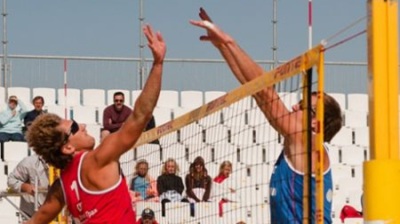Aleksandrs Samoilovs uzbrukumā
Foto: www.volley.ru