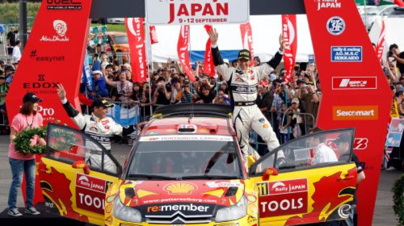 Peters Solbergs uz goda pjedestāla Japānas rallijā
Foto: www.pettersolberg.com