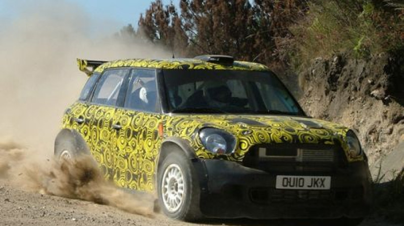 Marko Martins aizvada testus ar ''Mini Countryman WRC'' automašīnu
Foto: www.fotosralis.online.pt