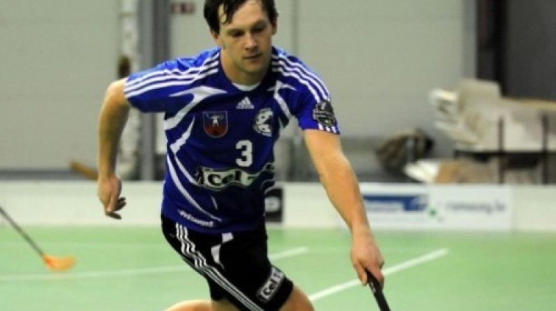 Cēsnieks Andris Malkavs šajā spēlē atzīmējās ar 4 (2+2) punktiem
Foto: www.skcesis.lv