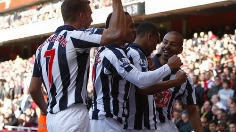 "West Bromwich" spēlētāji līksmo
Foto: PA Wire/Scanpix