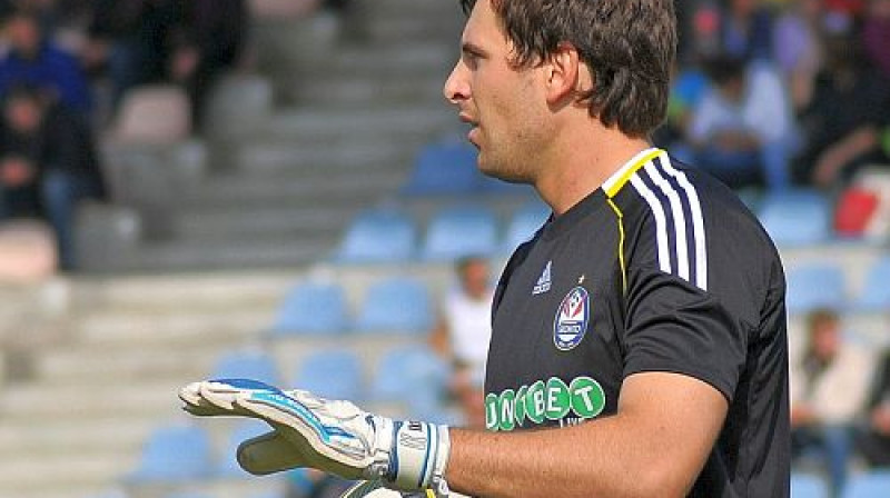 Kasparam Ikstenam šodien darba nebija daudz
Foto: Romualds Vambuts, Sportacentrs.com