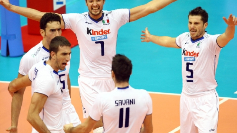Bez zaudējumiem turnīrā cīnās tikai itālieši
Foto: fivb.com