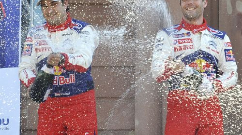 Sebastiens Lēbs (pa labi) un viņa stūrmanis Daniels Elena - septiņkārtējie pasaules čempioni
Foto: AFP/Scanpix