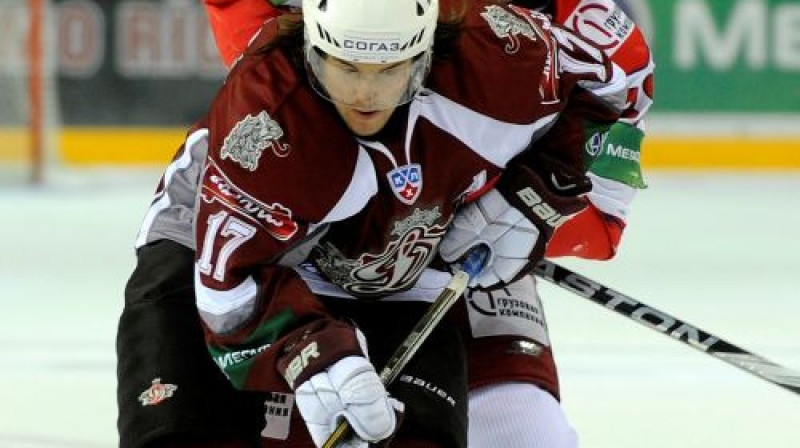 Ņiživijam kārtējie divi punkti - gols un rezultatīva piespēle
Foto: Romāns Kokšarovs, Sporta Avīze, f64