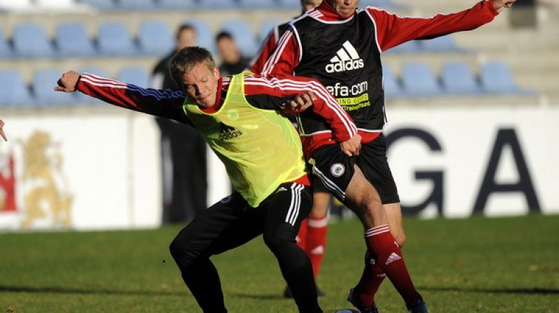 Aleksandrs Cauņa cīņā ar Artūru Zjuzinu
Foto: Romans Kokšarovs, Sporta Avīze/f64
