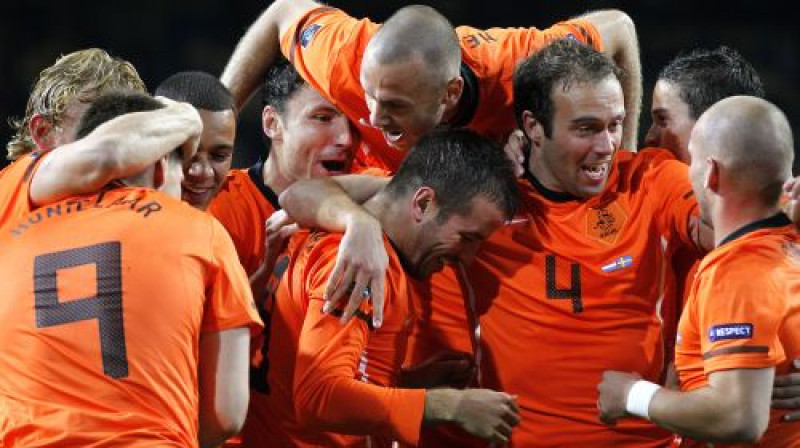 Nīderlandes izlase līksmo
Foto: AP/Scanpix
