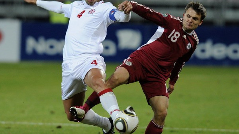 Kahas Kaladzes un Jurija Žigajeva divcīņas vakar notika ļoti bieži
Foto: Romāns Kokšarovs, Sporta Avīze, f64