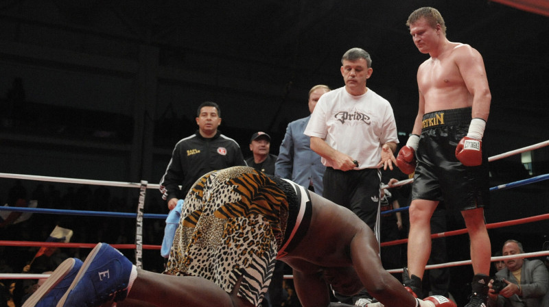 Aleksandrs Povetkins nokautējis Teki Oruhu
Foto: Itar Tass/Scanpix