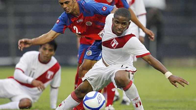 Džefersons Farfans (tuvplānā)
Foto: Reuters/Scanpix