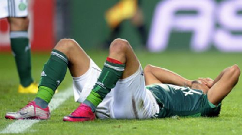 "St.-Etienne" un visa turnīra labākais vārtu guvējs Dimitrī Pajē pārdzīvo nerealizēto 11m soda sitienu
Foto: AFP/Scanpix