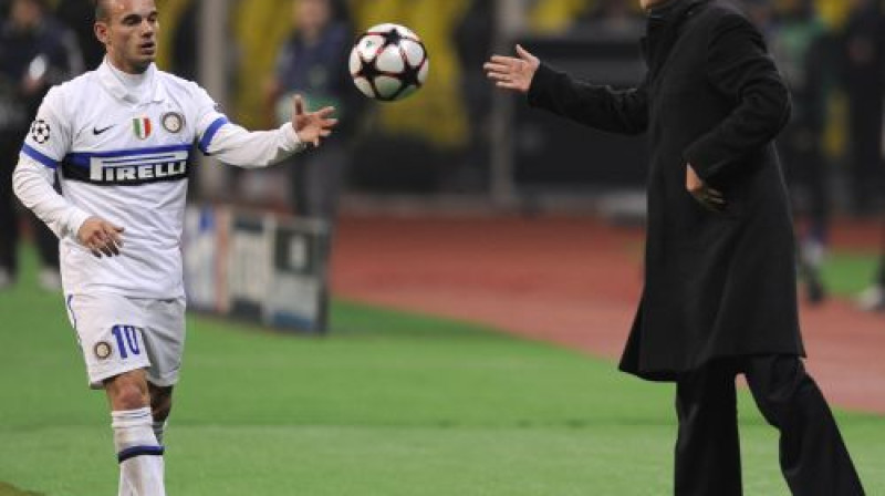 Veslijs Sneiders un Žozē Mourinju
Foto: ITAR-TASS/Scanpix