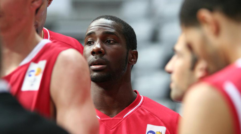 Vejinmi Efedžuku nespēja iejusties "CEZ Nymburk" 
Foto: basket-nymburk.cz