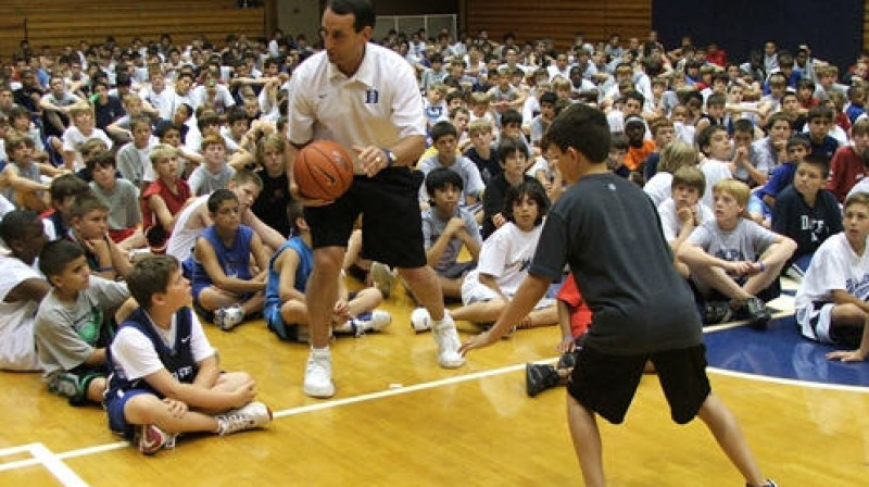 Trenera Maika Kžiževska un "Duke Blue Devils" rēķinā ir četri nacionālo čempionu tituli
Foto: www.coachk.com