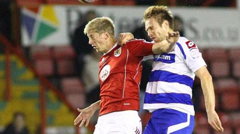 Kaspars Gorkšs (pa labi)
Foto: www.qpr.co.uk